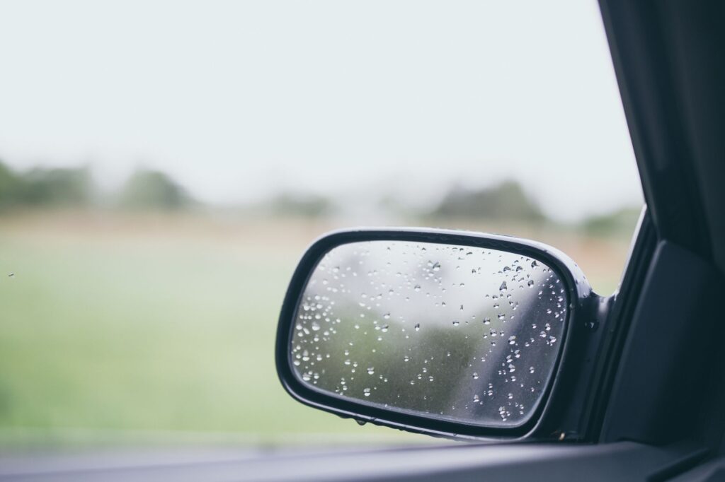 Infographic on typical weather patterns in Nevada and their effects on vehicles. — Nevada weather car insurance