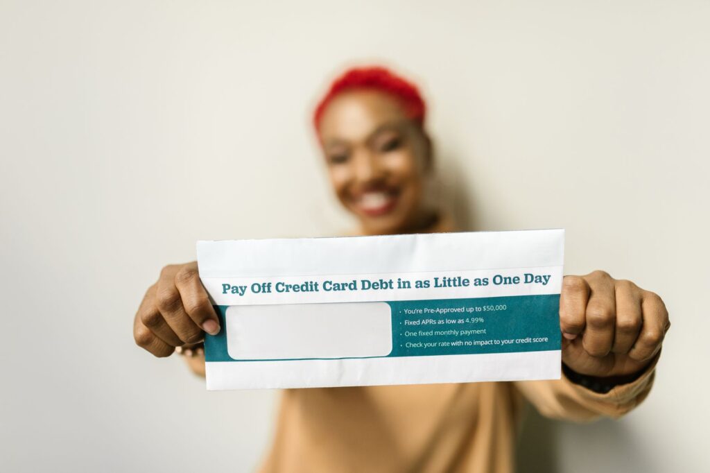 A step-by-step guide image on how to improve your credit score, focusing on credit score car insurance Nevada.