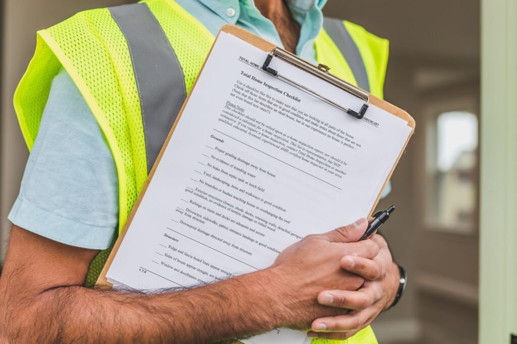 An image of a checklist for assessing discount eligibility. — Nevada car insurance discounts