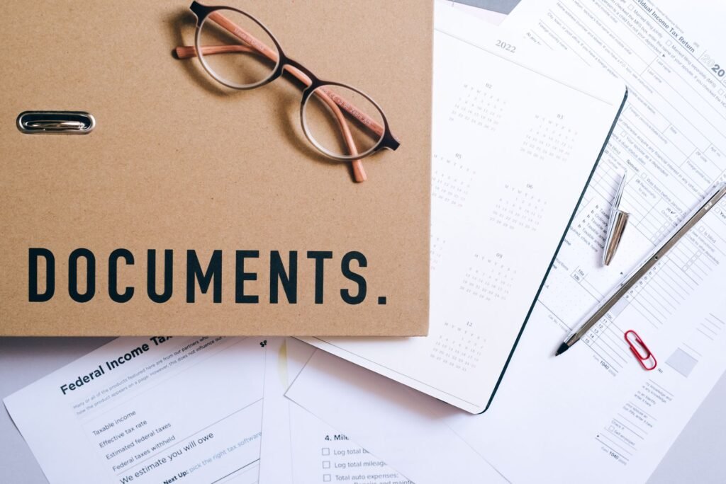An infographic showing essential documents needed for filing a claim — file car insurance claim Nevada