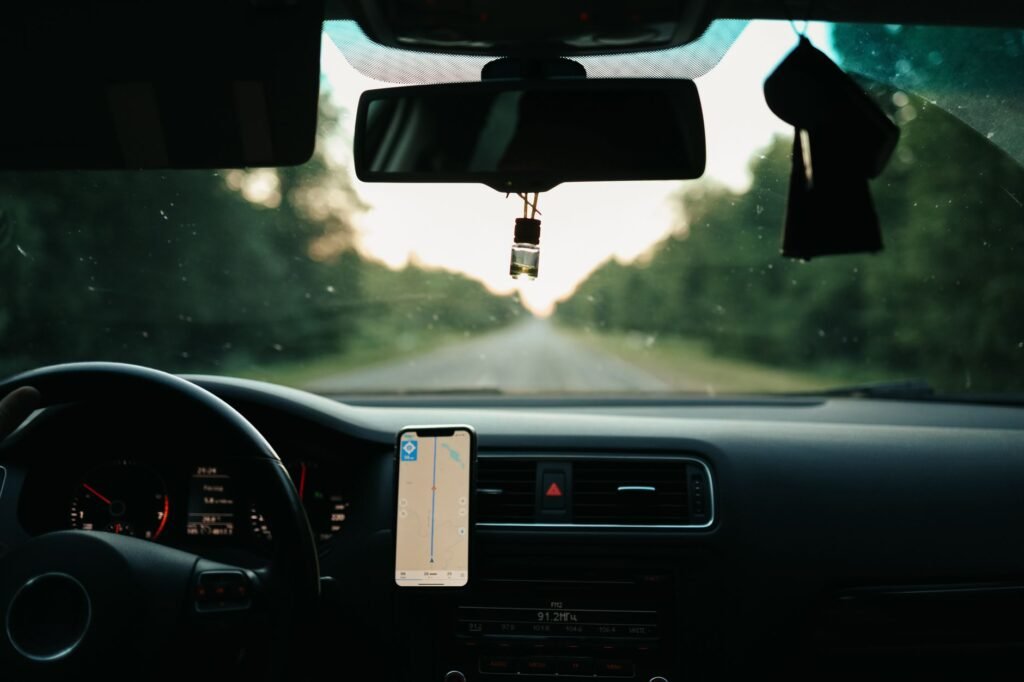 An infographic showing how usage-based car insurance works with telematics. — usage-based car insurance Nevada