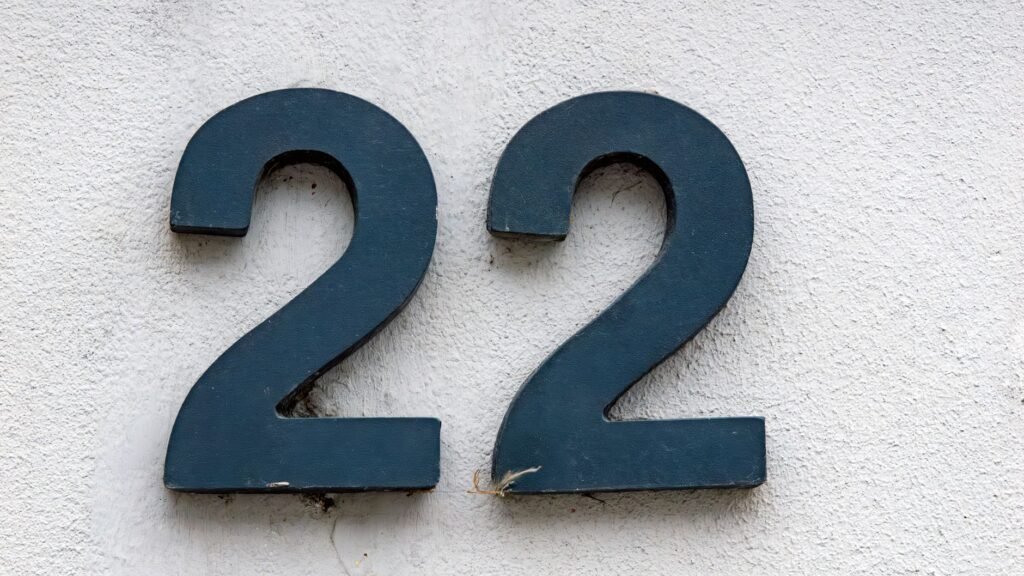 Visual representation of common myths about Nevada SR-22 insurance