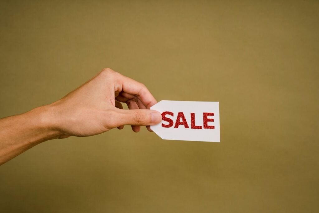 An infographic showing common Nevada insurance discounts. — affordable car insurance Nevada