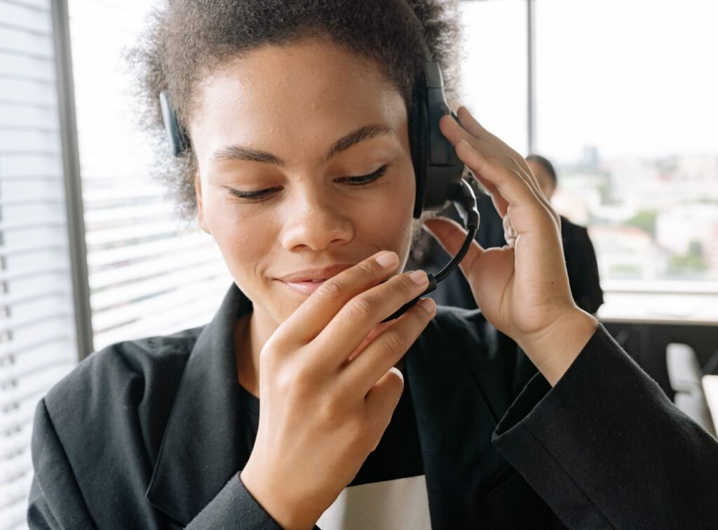 A visual of a person speaking on the phone with an insurance representative. — filing car insurance claim Nevada